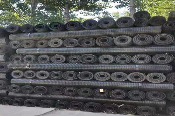 土工格柵在瀝青路面上的應用有哪些呢？