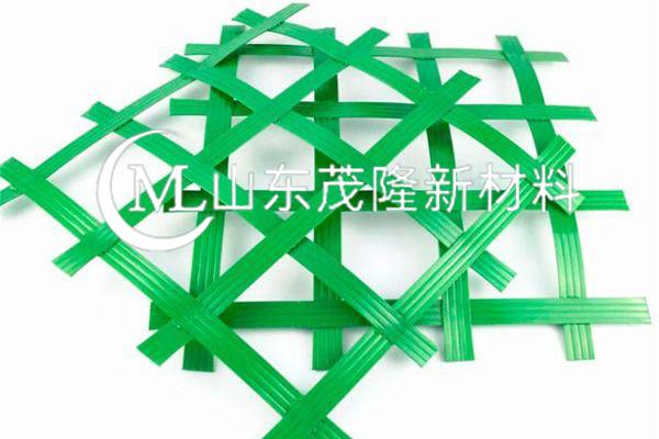 聚酯PET焊接土工格柵是什么？解析材料特性與應用領域