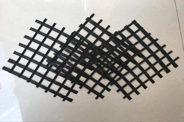 土工格柵在路面中具體起哪些作用呢？  第2張