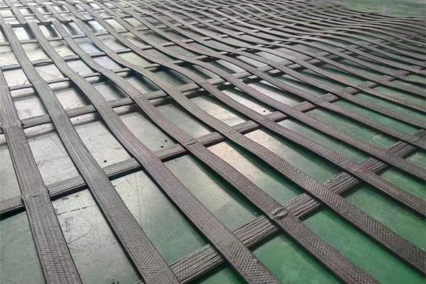 高韌性聚酯紗線集束土工格柵可以用在哪些路面中  第3張